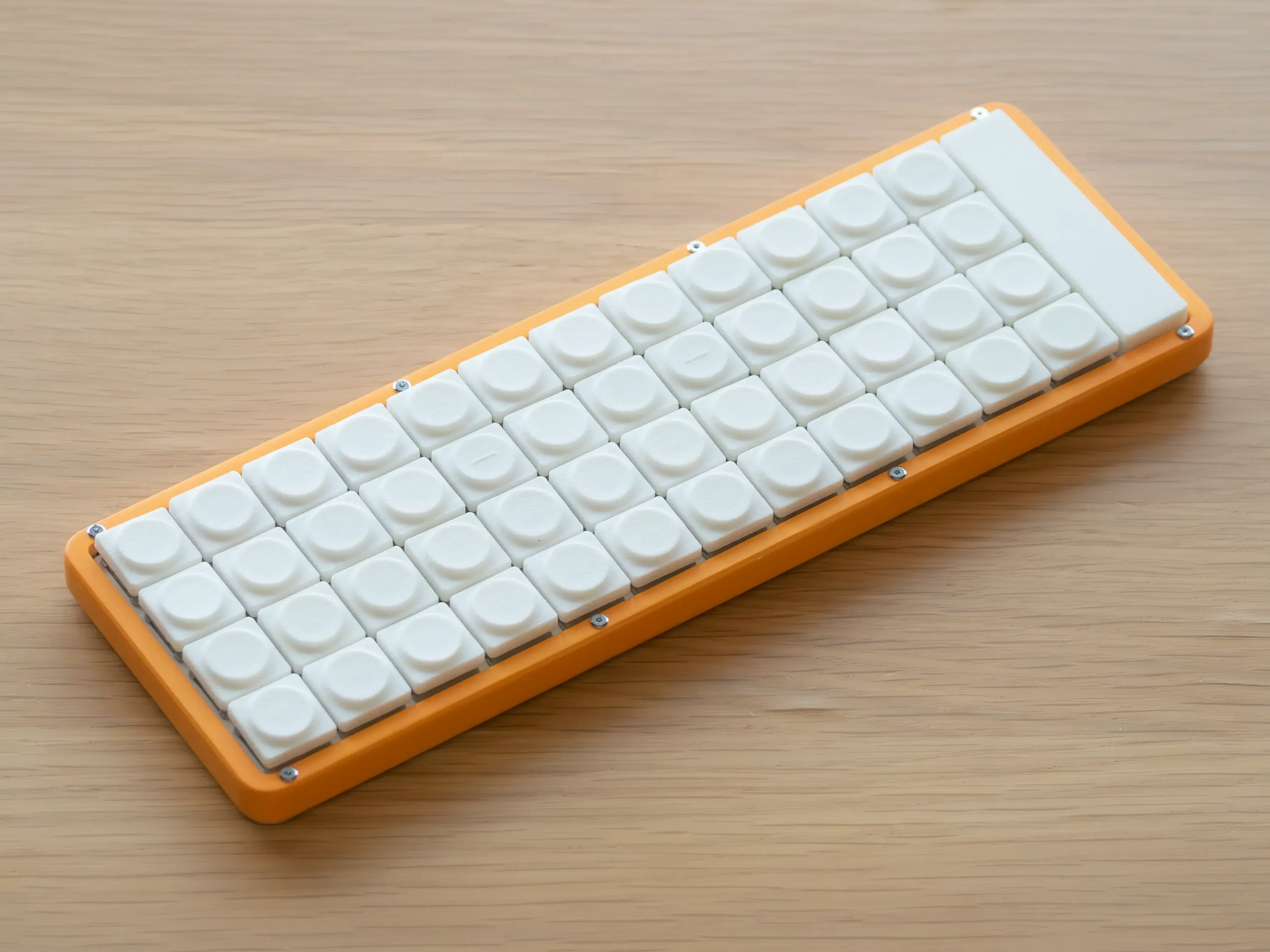 conpact keyboard 'poached-eggs'